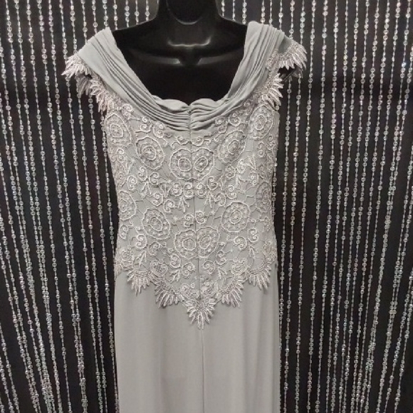 Silver Jersey and Lace Evening Gown w/ Shawl - Picture 4 of 4